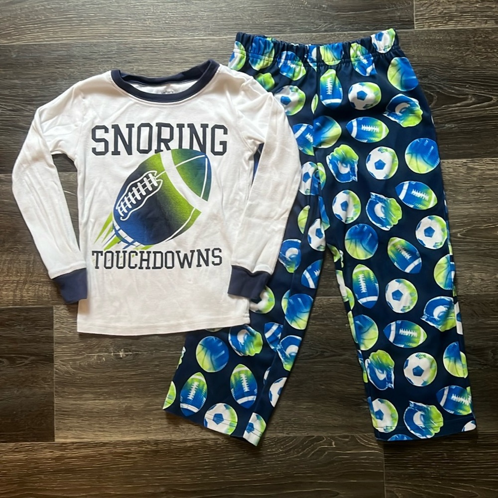 🔷3/$18🔷 Carter’s sports pj set